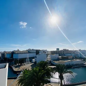 La Ballena Del Charco Arrecife (Lanzarote)