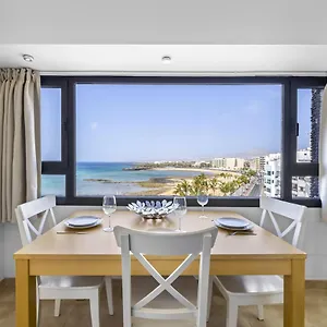 Arrecife Playa Apartment